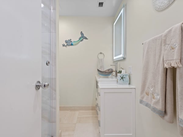 2450 Harbourside Dr, Unit 244, Longboat Key, FL