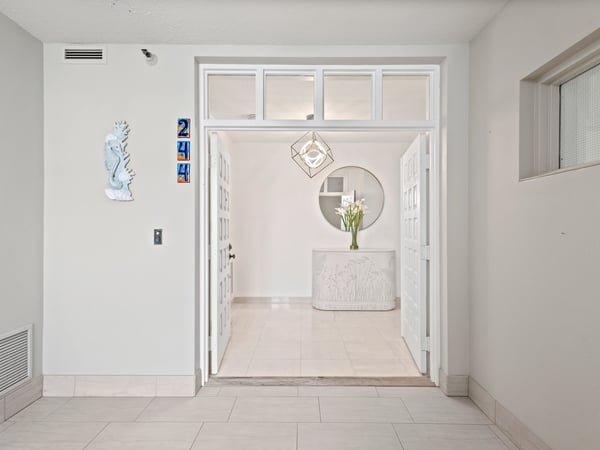 2450 Harbourside Dr, Unit 244, Longboat Key, FL