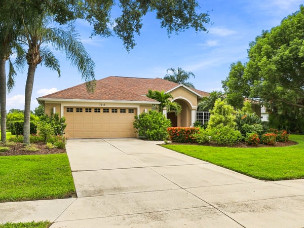 7215 Pine Valley St, Bradenton, FL