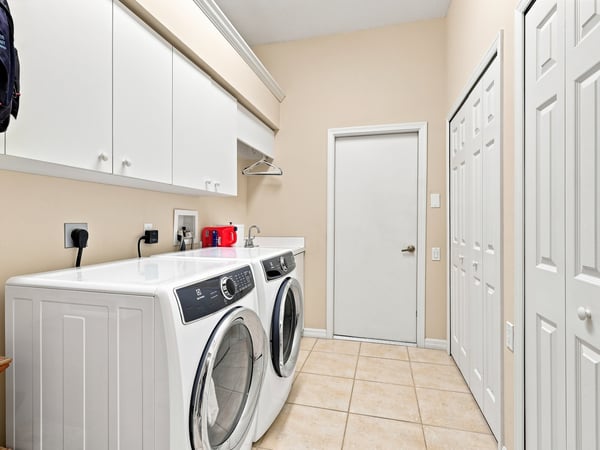 7215 Pine Valley St, Bradenton, FL