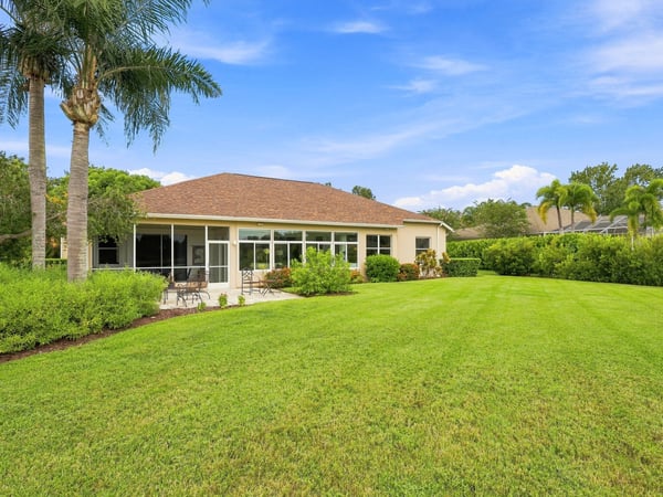 7215 Pine Valley St, Bradenton, FL