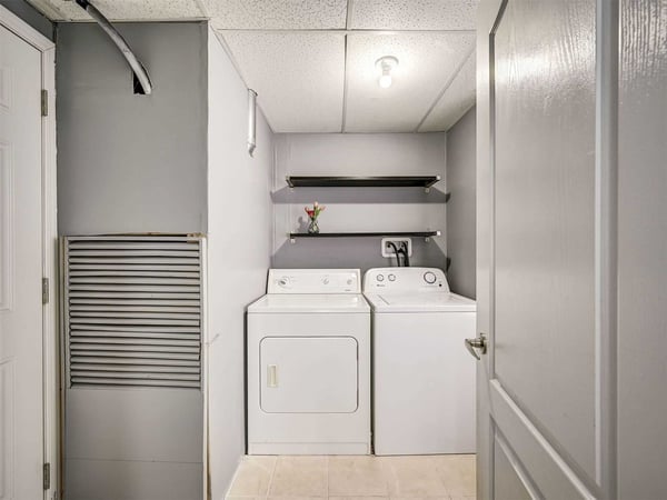 1593 Leblanc Court, Milton, ON