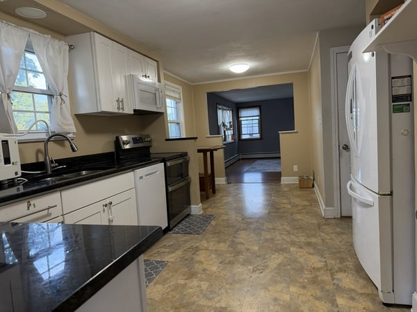 35 Airport Rd, North Grafton, MA