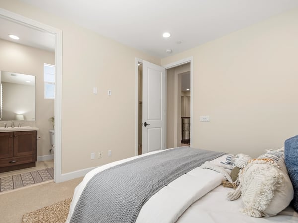 14604 McCormick Street, Sherman Oaks, CA