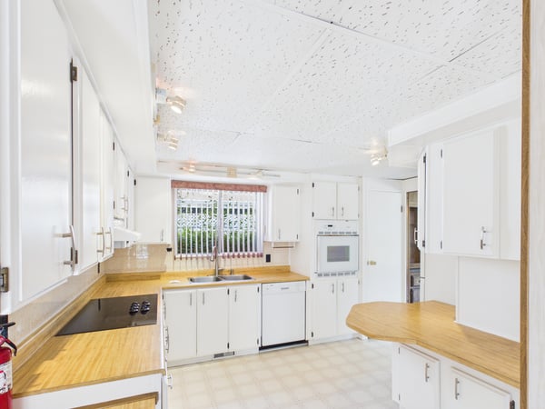 9320 Trailcreek Drive, Sidney, BC