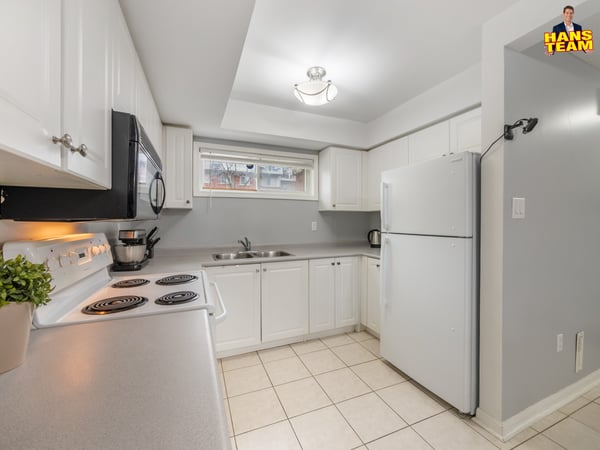 235 Ferndale Dr S 13, Barrie, ON