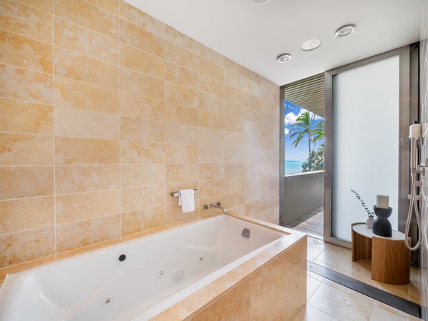 The Mokulua Estate, Kailua, HI