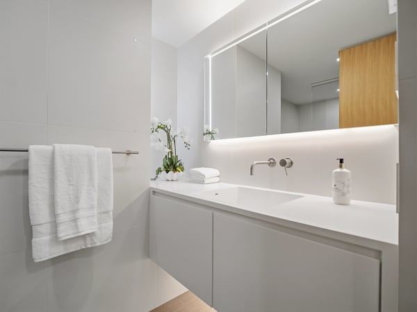 1166 Bay St., #1002, Toronto, ON