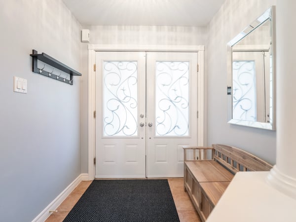 25 Meadowview Dr, Bradford, ON
