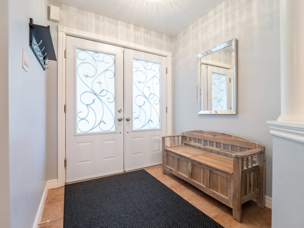25 Meadowview Dr, Bradford, ON