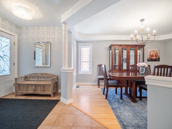25 Meadowview Dr, Bradford, ON
