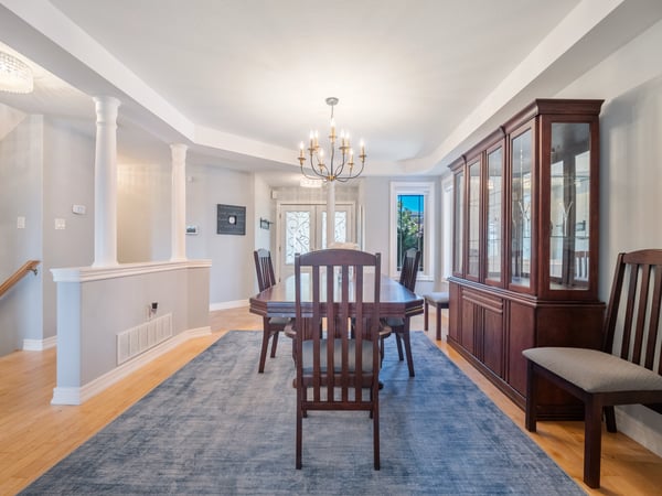 25 Meadowview Dr, Bradford, ON