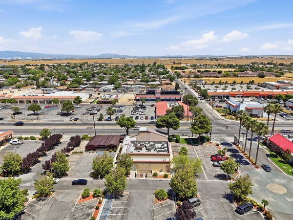 2162 E Palmdale Blvd., Palmdale, CA