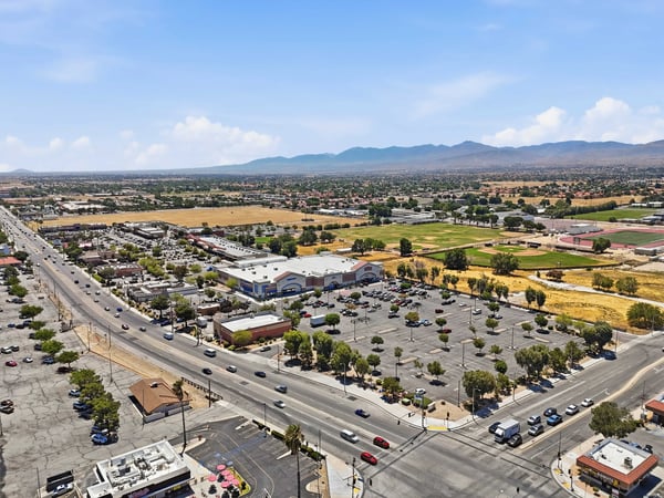 2162 E Palmdale Blvd., Palmdale, CA