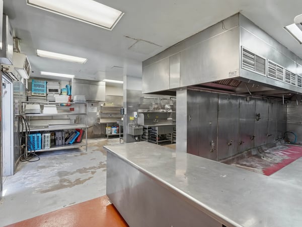 2162 E Palmdale Blvd., Palmdale, CA