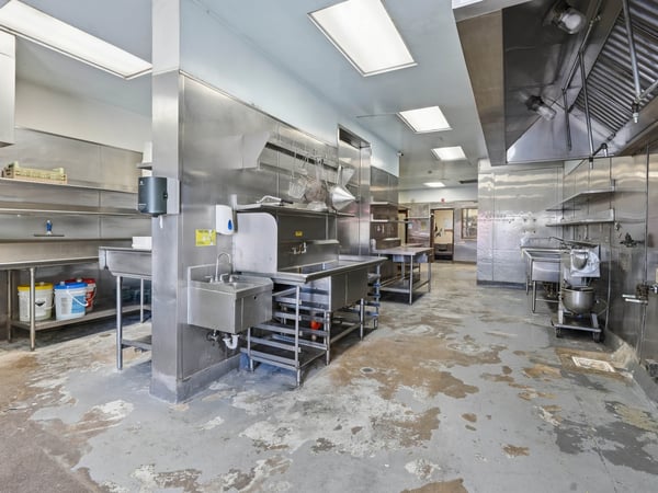 2162 E Palmdale Blvd., Palmdale, CA