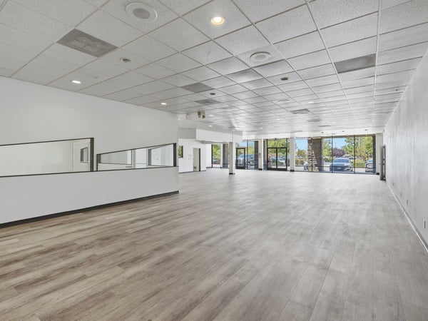 2140 E Palmdale Blvd., Palmdale, CA