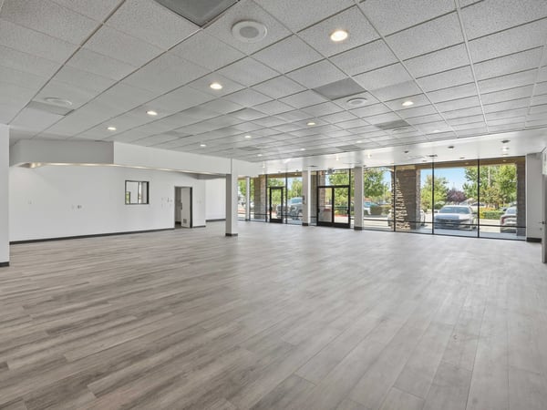 2140 E Palmdale Blvd., Palmdale, CA