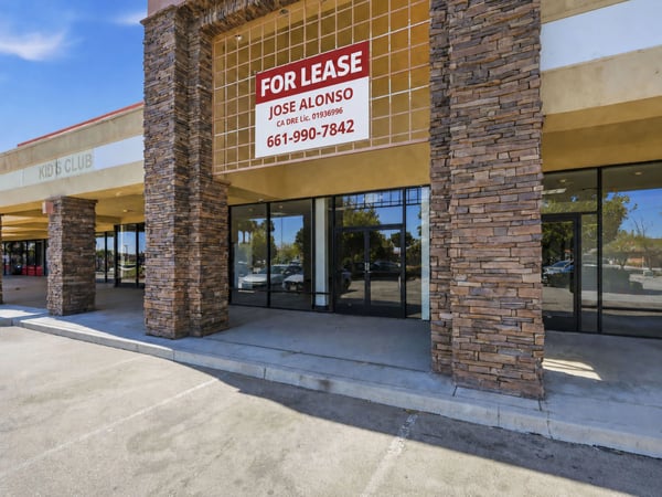 2140 E Palmdale Blvd., Palmdale, CA