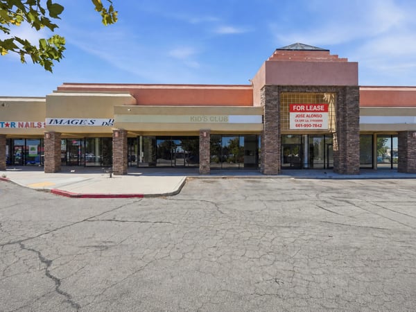 2140 E Palmdale Blvd., Palmdale, CA