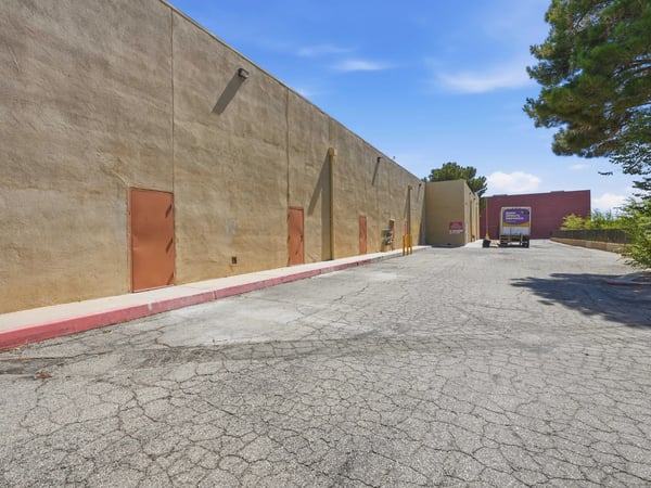 2140 E Palmdale Blvd., Palmdale, CA