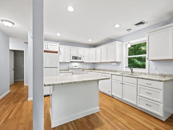 25 Kennerson Reservoir Road, Eastford, CT