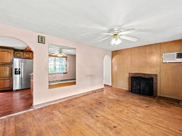 521 West Wolcott Avenue, Windsor, CT