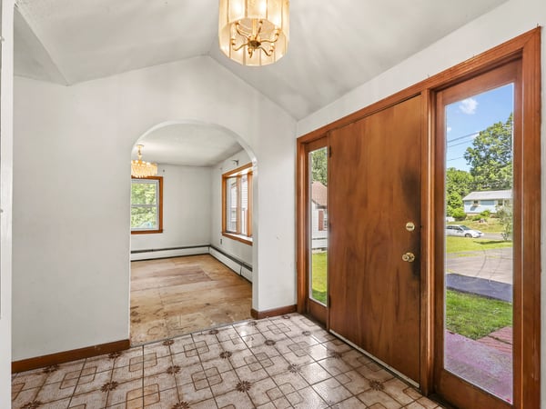 521 West Wolcott Avenue, Windsor, CT