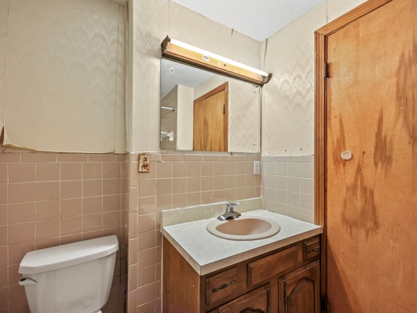 521 West Wolcott Avenue, Windsor, CT