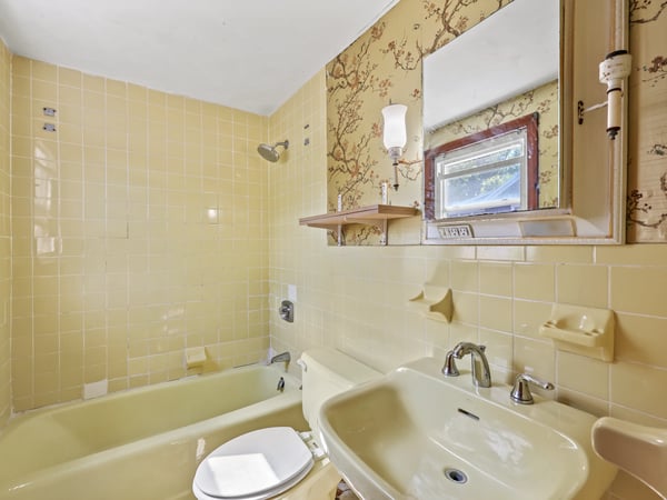 521 West Wolcott Avenue, Windsor, CT