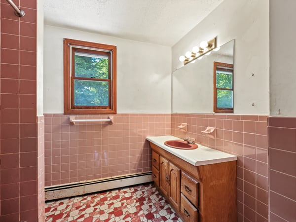 521 West Wolcott Avenue, Windsor, CT