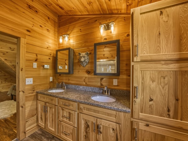 201 Rollins Rd, Newbury, NH