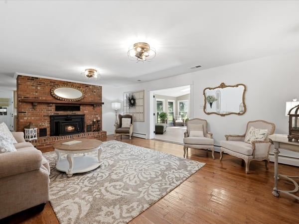 14550 Purcellville Rd, Purcellville, VA