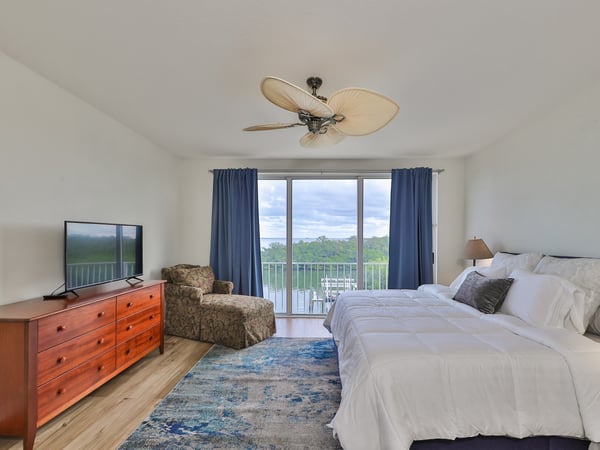 1593 Pinellas Bayway S #1, Tierra Verde, FL