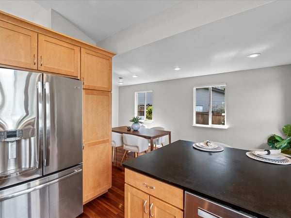 16813 NE 33rd St, Bellevue, WA