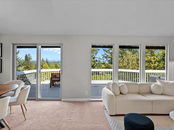 16813 NE 33rd St, Bellevue, WA