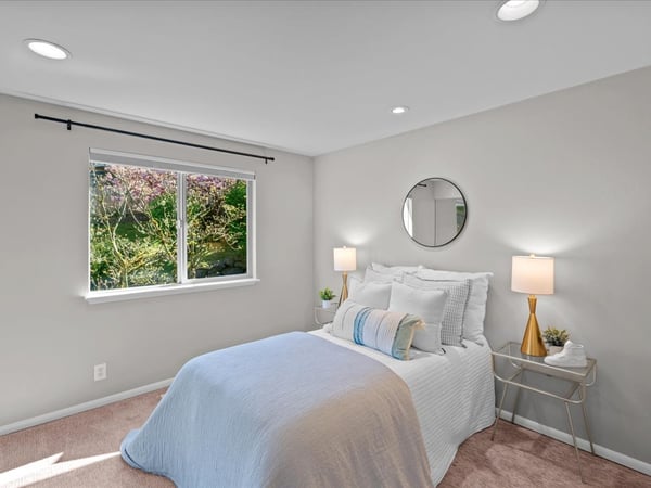 16813 NE 33rd St, Bellevue, WA