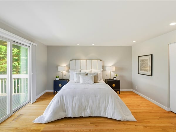 16813 NE 33rd St, Bellevue, WA