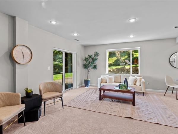 16813 NE 33rd St, Bellevue, WA