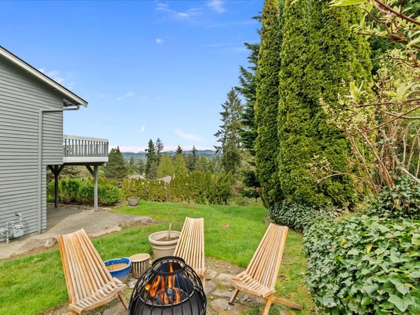 16813 NE 33rd St, Bellevue, WA