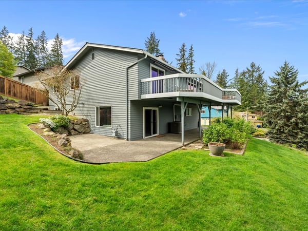 16813 NE 33rd St, Bellevue, WA
