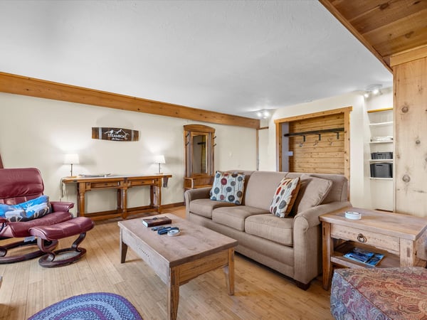 2602 Longthong Road, Unit 107, Steamboat Springs, CO