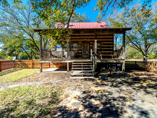 FRONT OF COZY CABIN