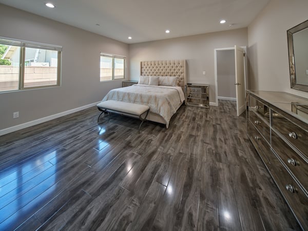 11045 Califa Street, `, North Hollywood, CA