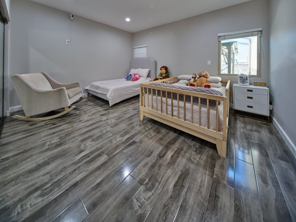 11045 Califa Street, `, North Hollywood, CA