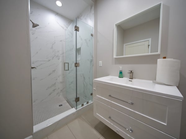 11045 Califa Street, `, North Hollywood, CA
