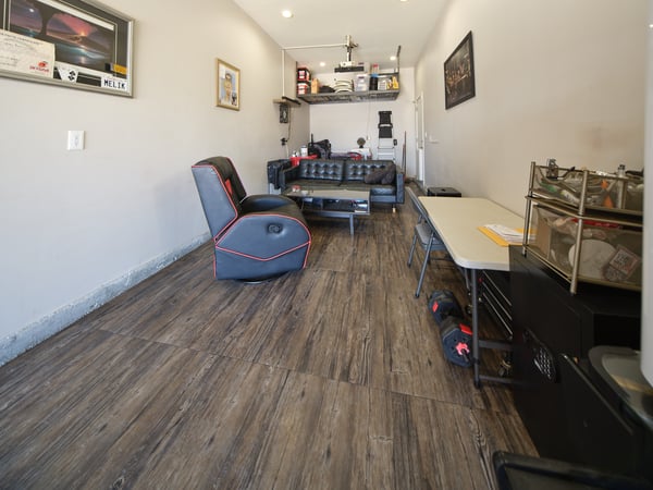 11045 Califa Street, `, North Hollywood, CA