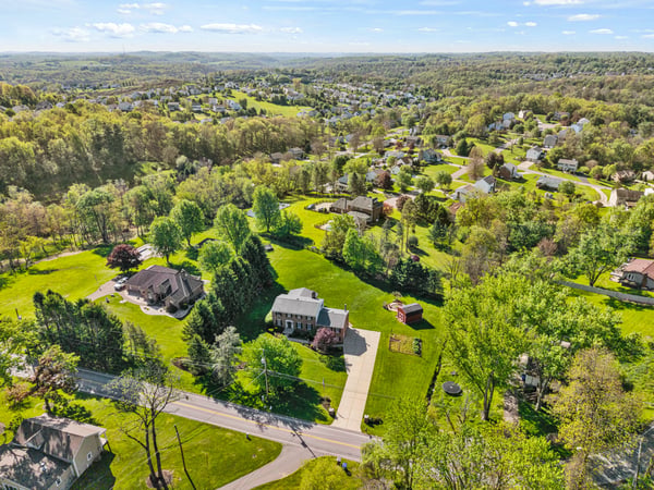4216 Clendenning Road, Gibsonia, PA