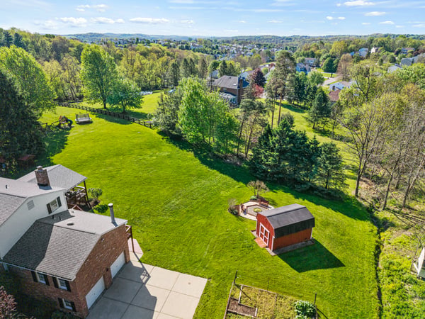 4216 Clendenning Road, Gibsonia, PA