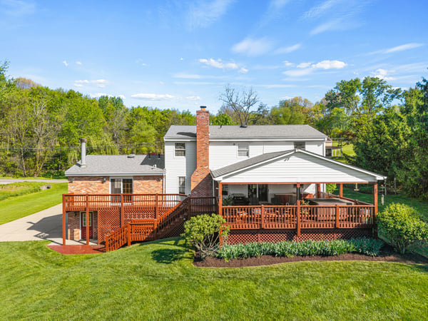 4216 Clendenning Road, Gibsonia, PA